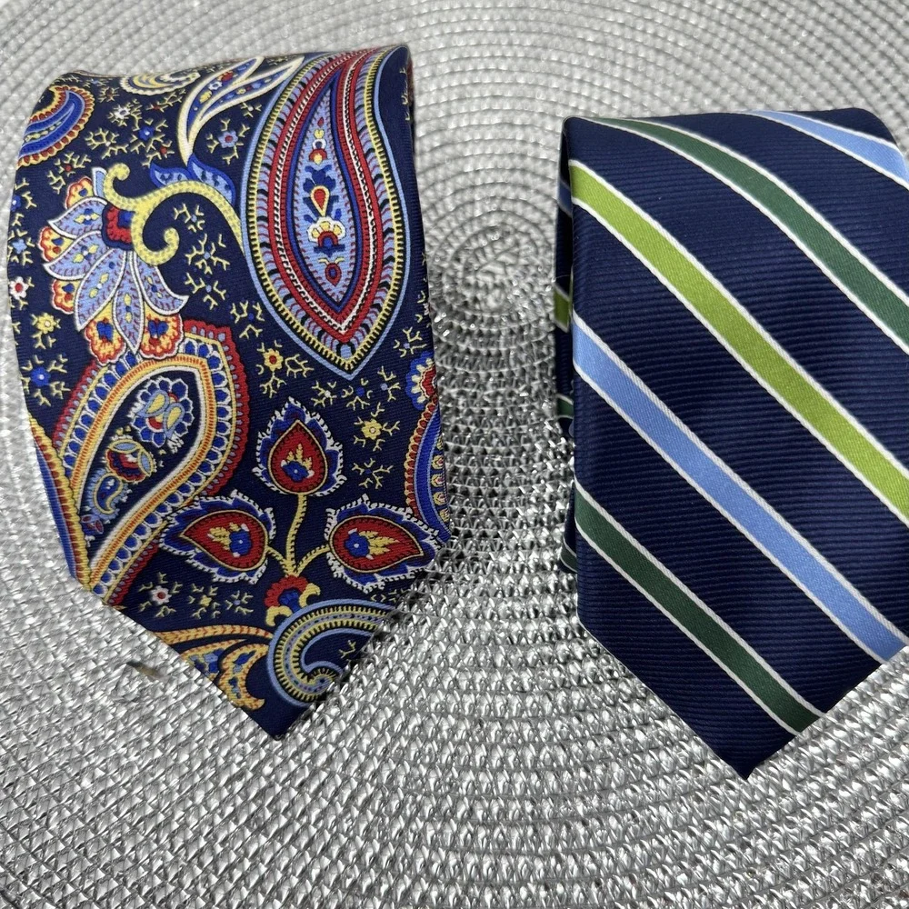 Chaps Neckties Mens Navy Paisley Silk + Navy Green Stripe Polyester Lot of 2‎